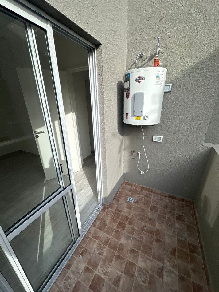 PH de 2 ambientes en primer piso