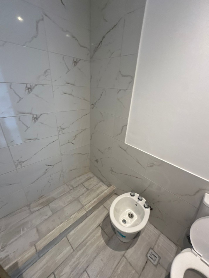 PH de 2 ambientes en primer piso