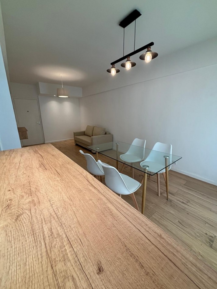 Departamento 2 ambientes al frente con balcon