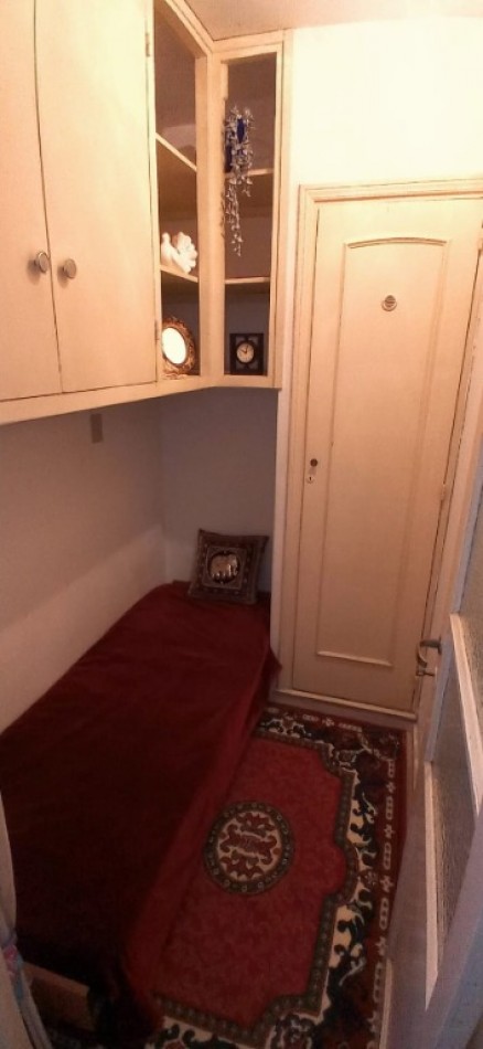 Departamento de 2 ambientes con dependencia