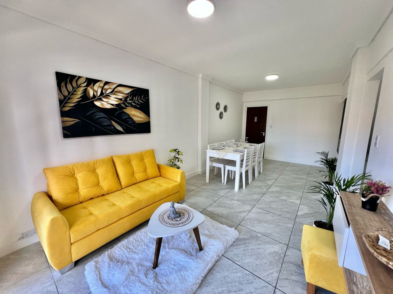 Departamento 5 ambientes c/balcon saliente y cochera fija