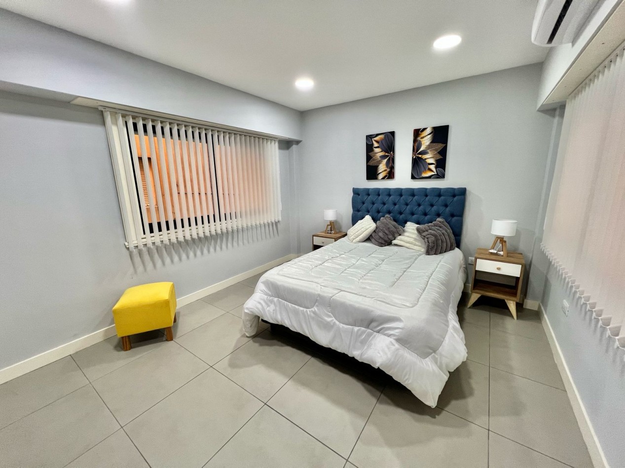 Departamento 5 ambientes c/balcon saliente y cochera fija