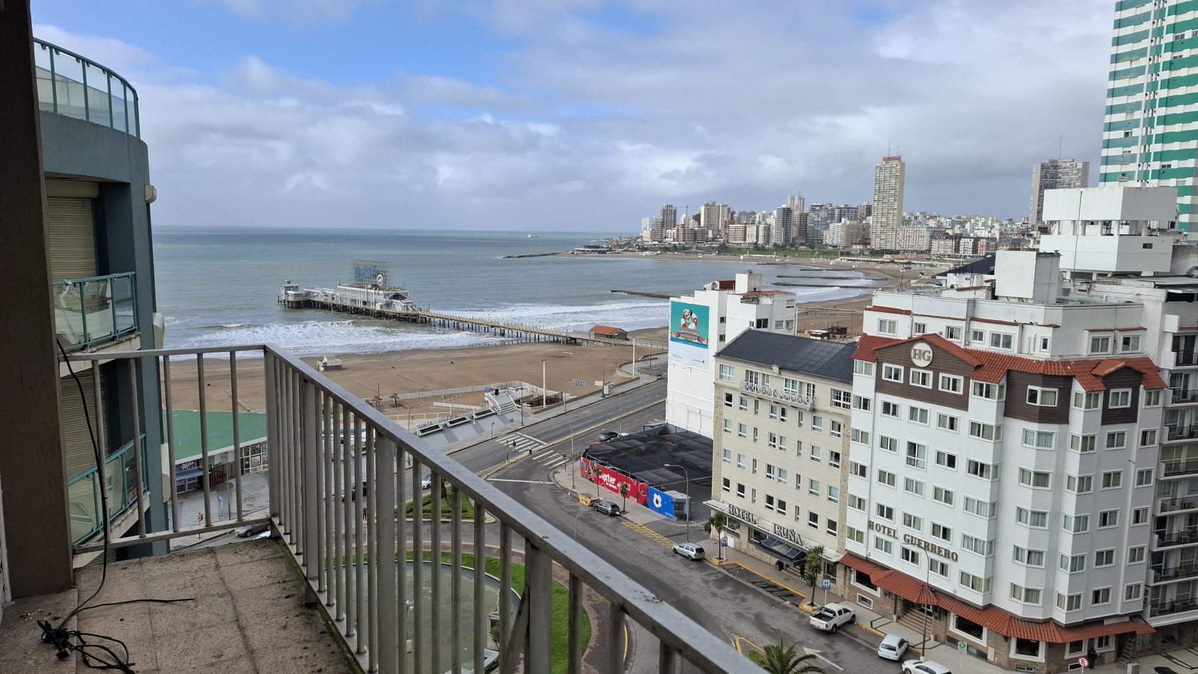 Departamento 3 ambientes con cochera y vista al mar
