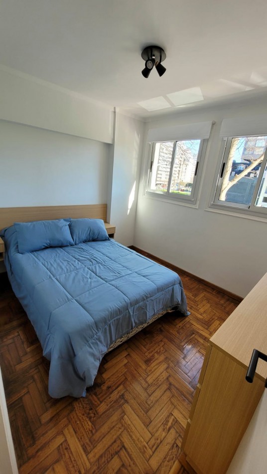 Departamento 2 ambientes a la calle con balcon
