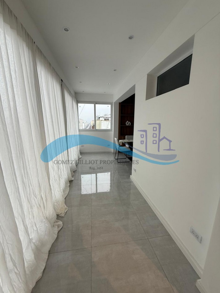 Departamento 3 ambientes a la calle con balcon