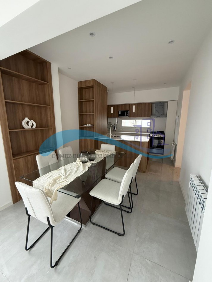 Departamento 3 ambientes a la calle con balcon
