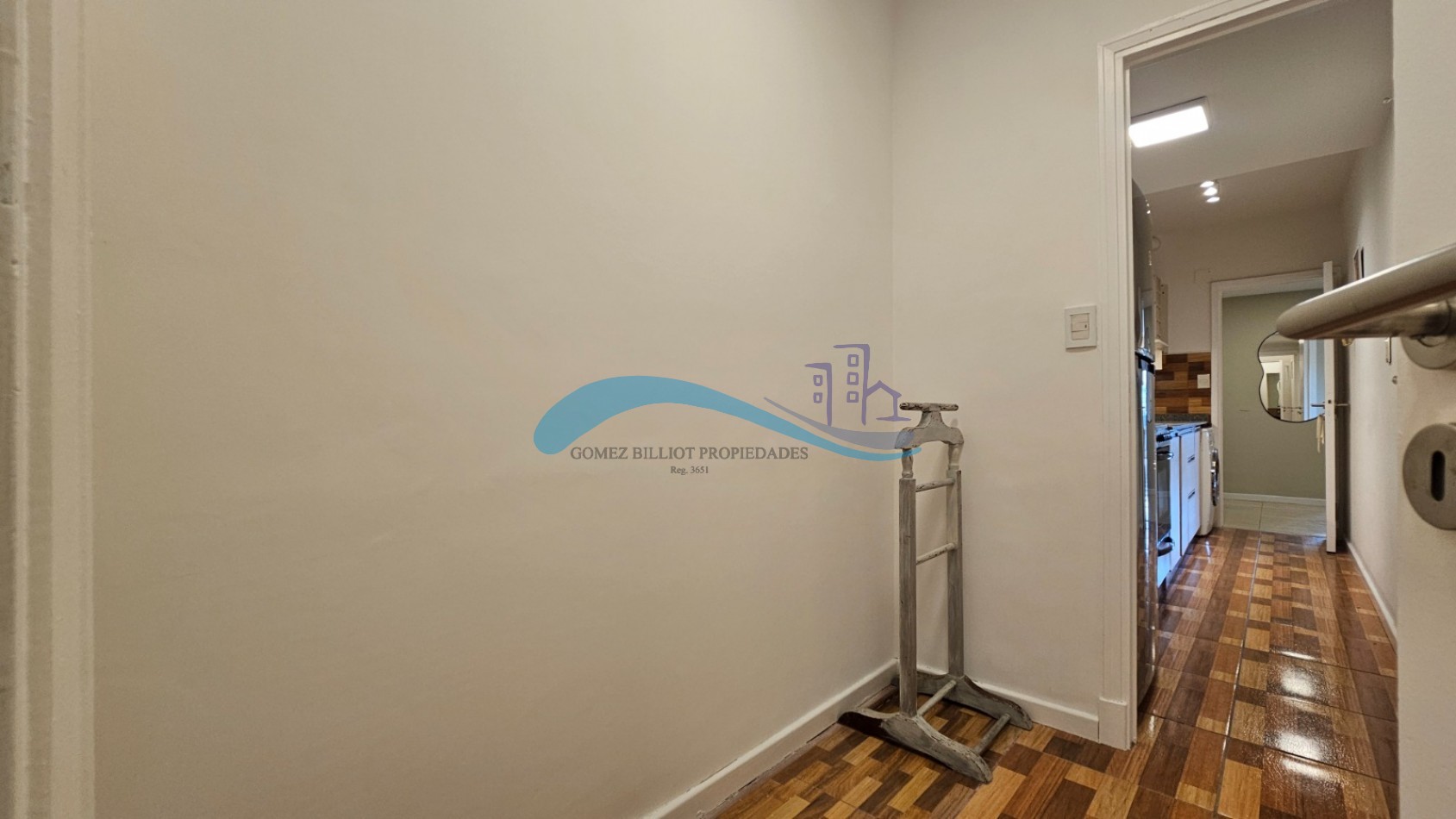 Departamento 2 ambientes en venta con balcon saliente