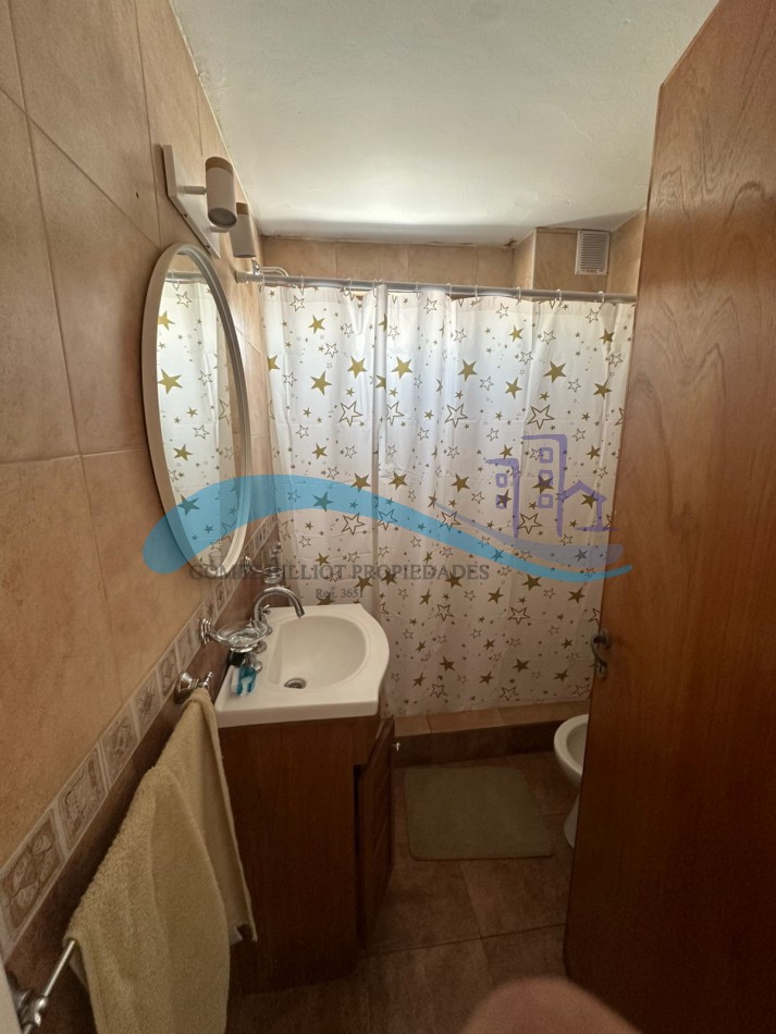 Departamento 2 ambientes al frente con 2 balcones