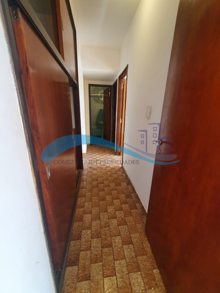 Departamento 3 ambientes a la calle con balcon