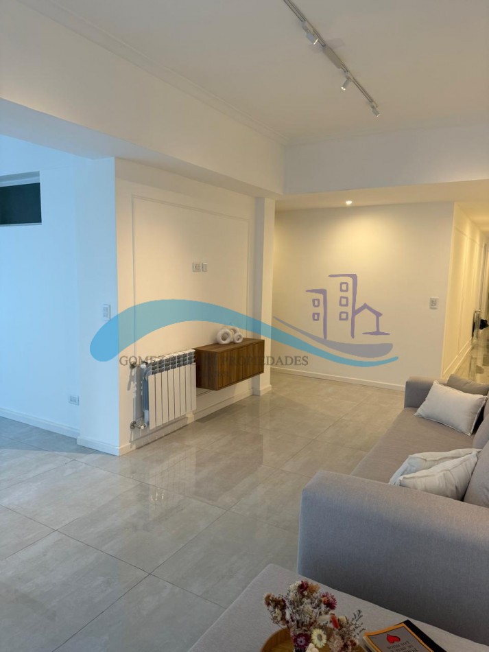 Departamento 3 ambientes a la calle con balcon