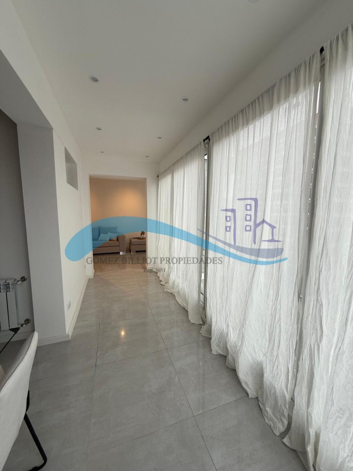 Departamento 3 ambientes a la calle con balcon