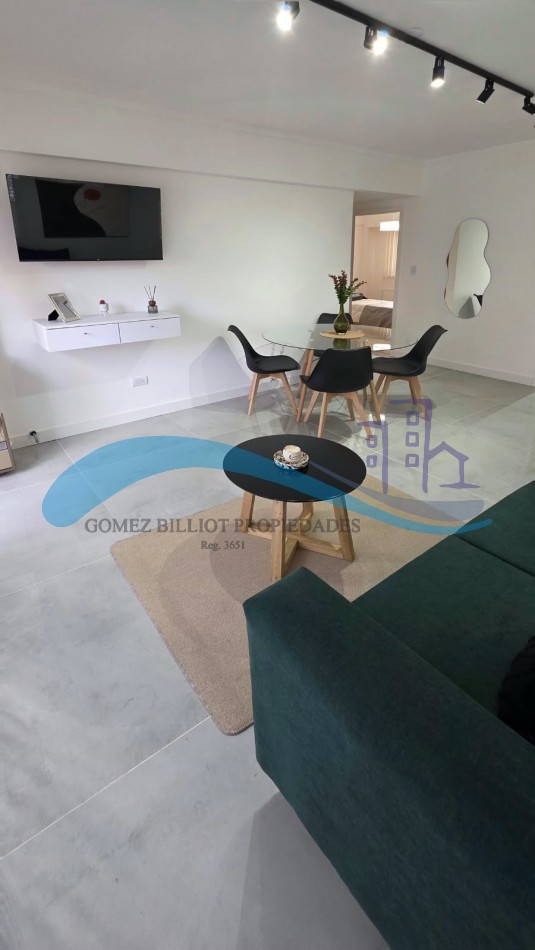 Departamento 3 Ambientes al frente con balcon Y cochera fija