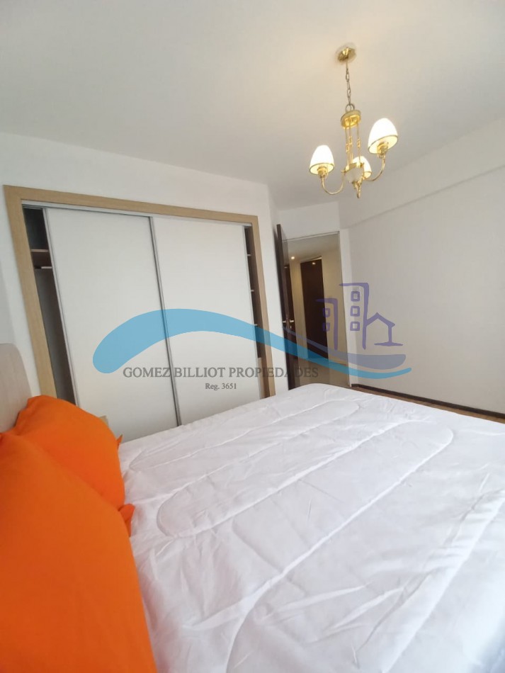 Departamento 3 ambientes a la calle con balcon