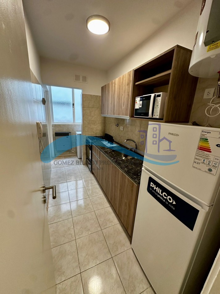 Departamento 2 ambientes con dependencia a la calle con balcon