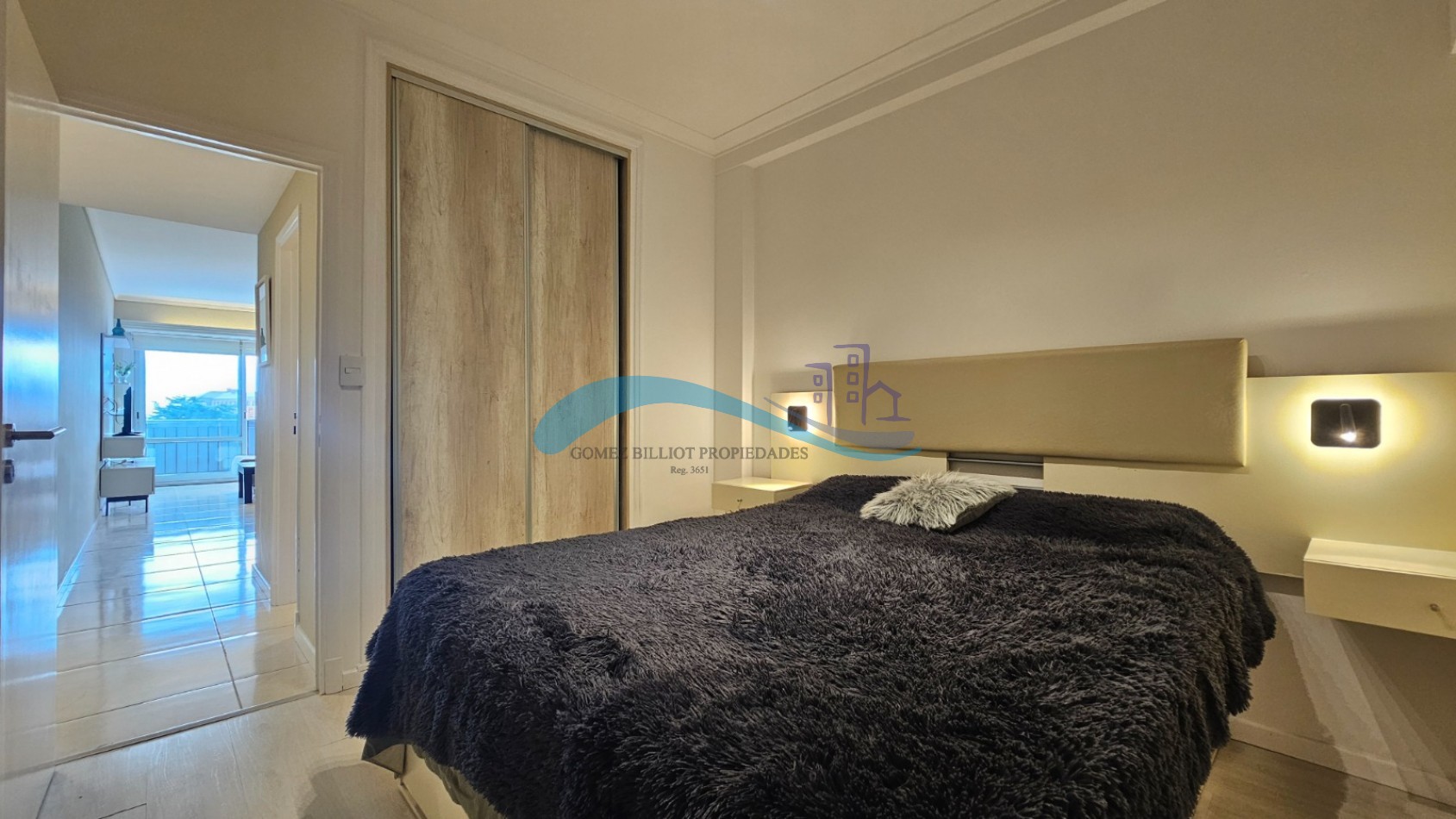 Departamento 2 ambientes en venta con balcon saliente