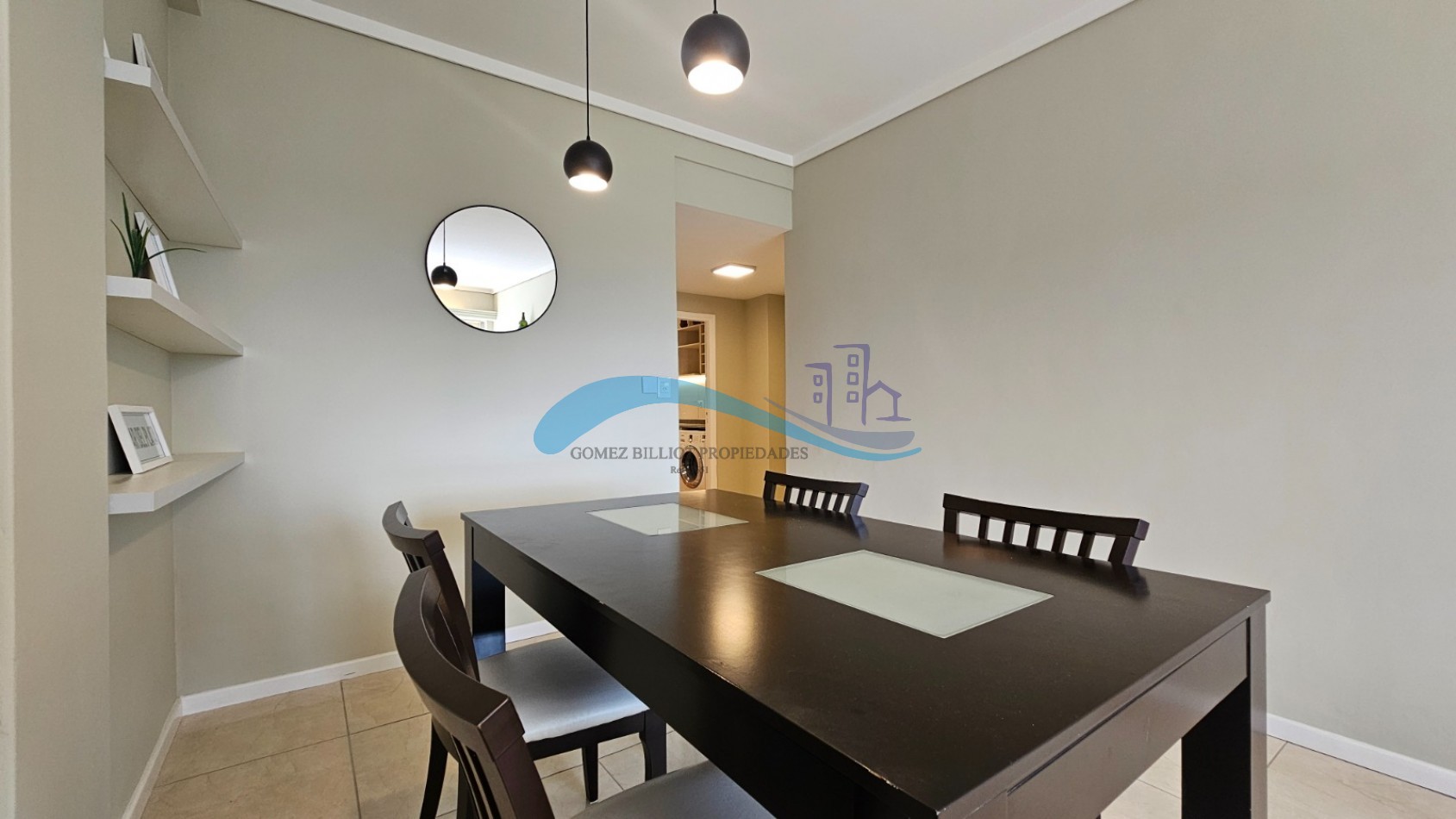 Departamento 2 ambientes en venta con balcon saliente