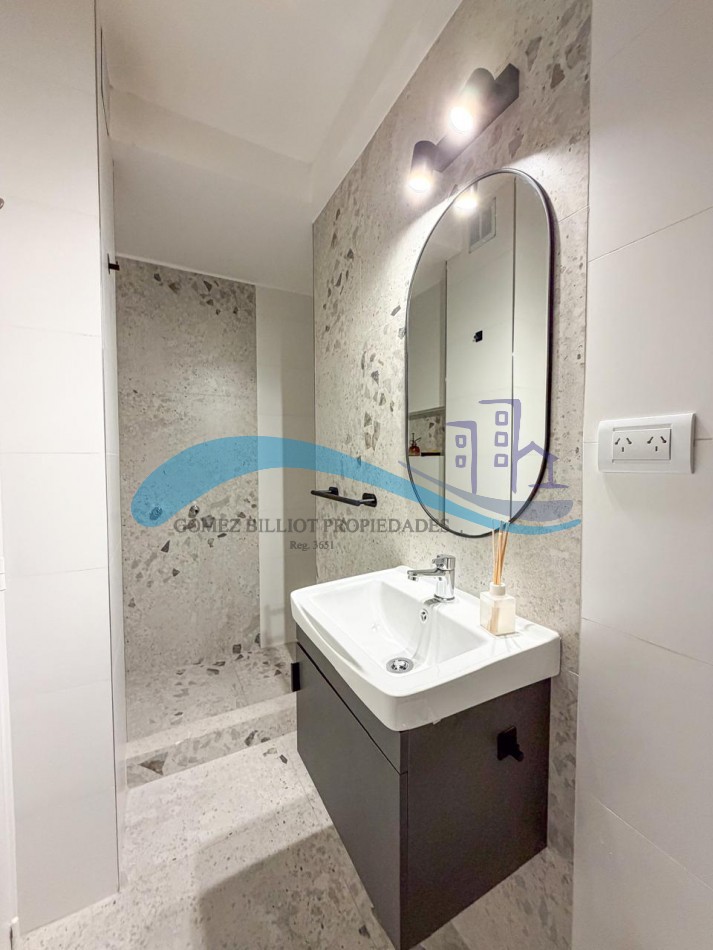 Departamento en venta de 2 ambientes a la calle
