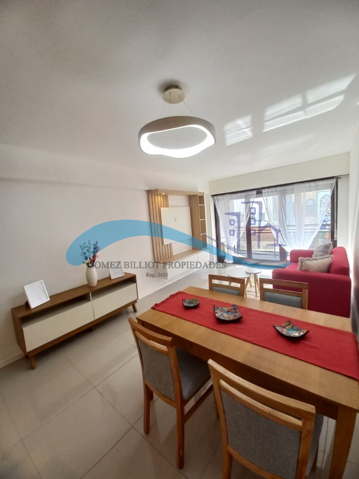 Departamento 3 ambientes a la calle con balcon