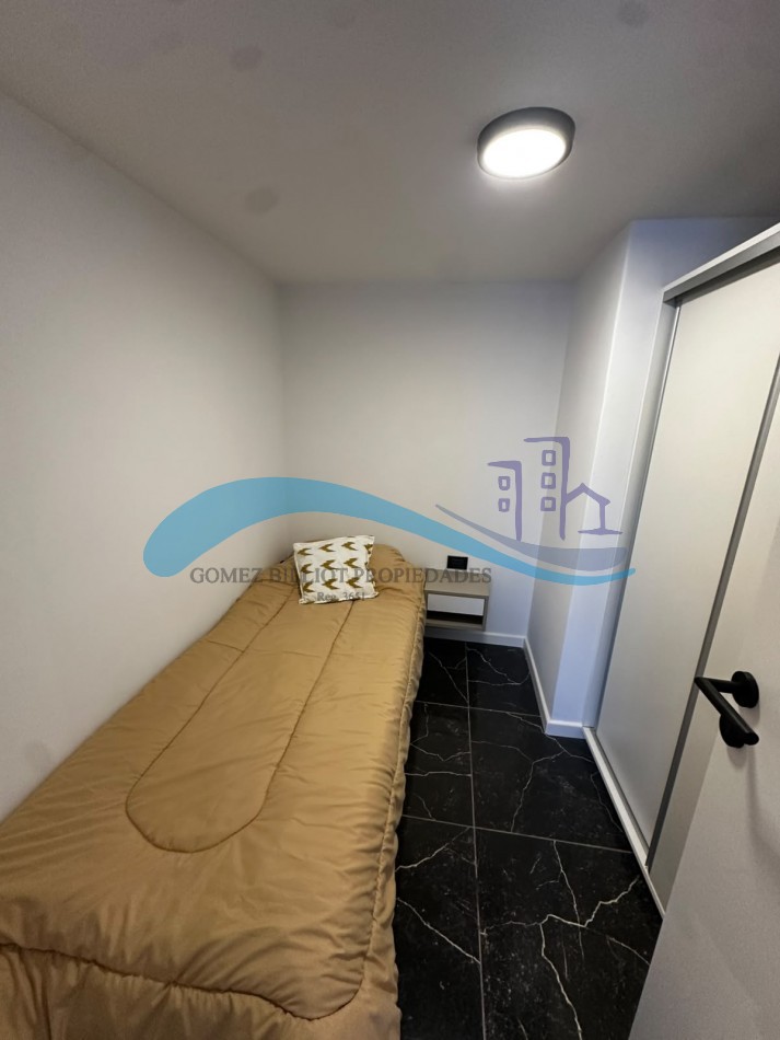 Departamento 3 ambientes con ventanal a la calle
