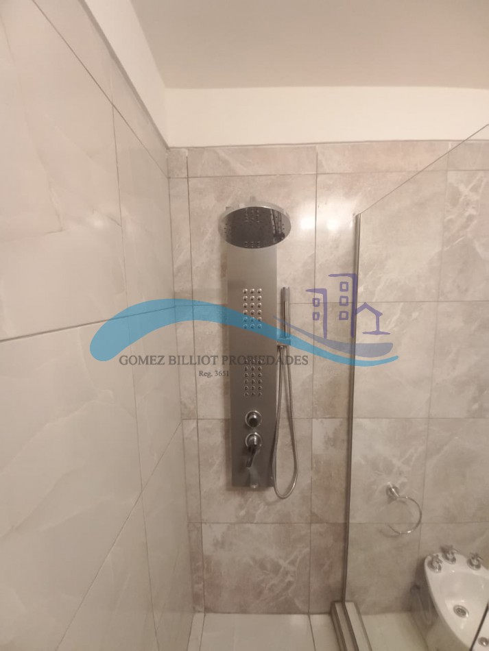 Departamento 3 ambientes a la calle con balcon