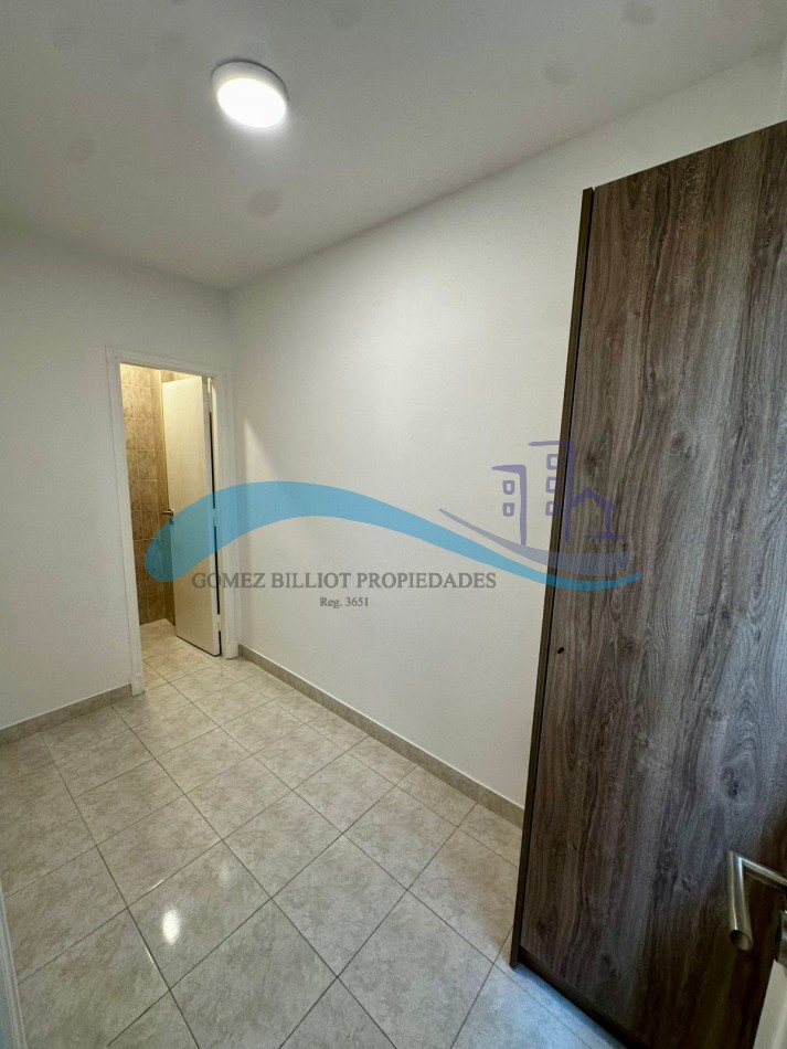 Departamento 2 ambientes con dependencia a la calle con balcon