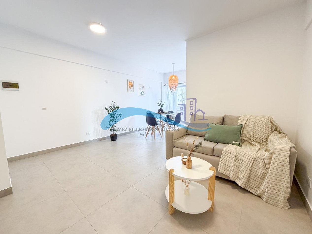Departamento en venta de 2 ambientes a la calle