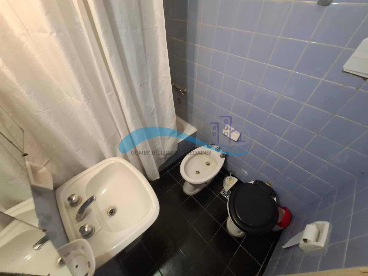 Alquiler 24 meses ambiente con balcon a la calle SIN EXPENSAS