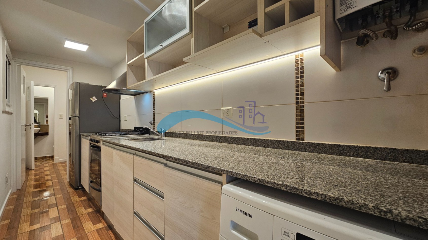 Departamento 2 ambientes en venta con balcon saliente