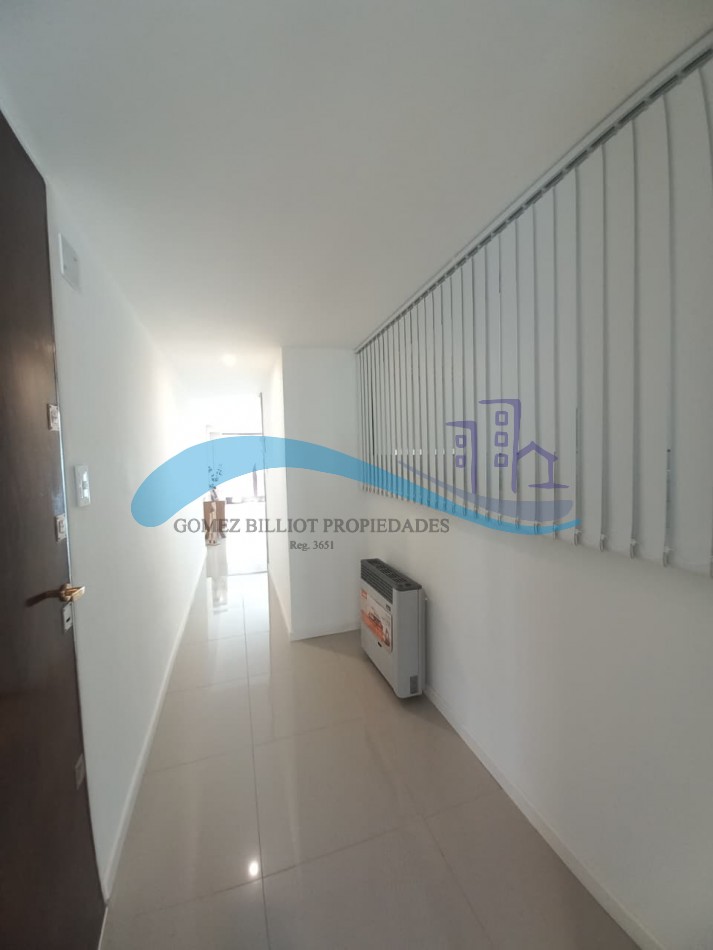Departamento 3 ambientes a la calle con balcon