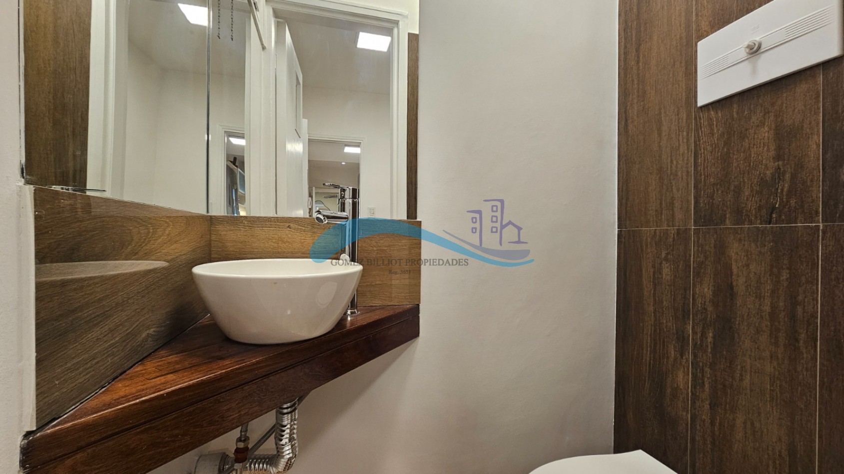Departamento 2 ambientes en venta con balcon saliente