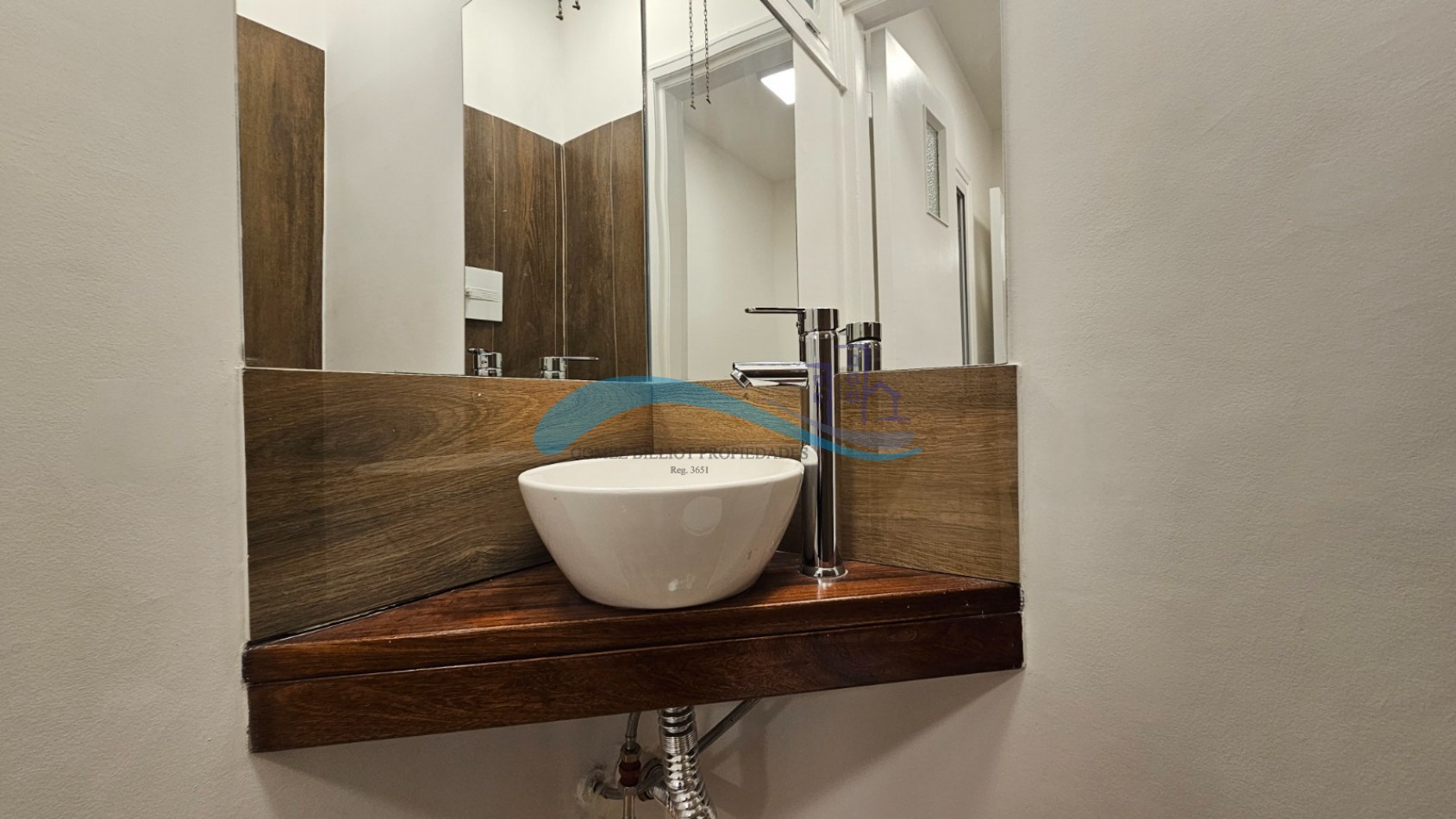 Departamento 2 ambientes en venta con balcon saliente