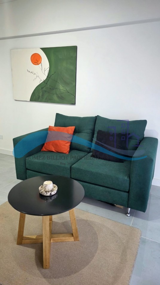 Departamento 3 Ambientes al frente con balcon Y cochera fija
