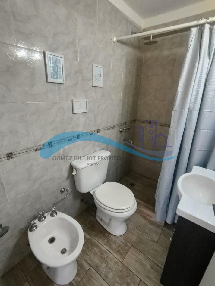 Departamento 1 ambiente a la calle con balcon