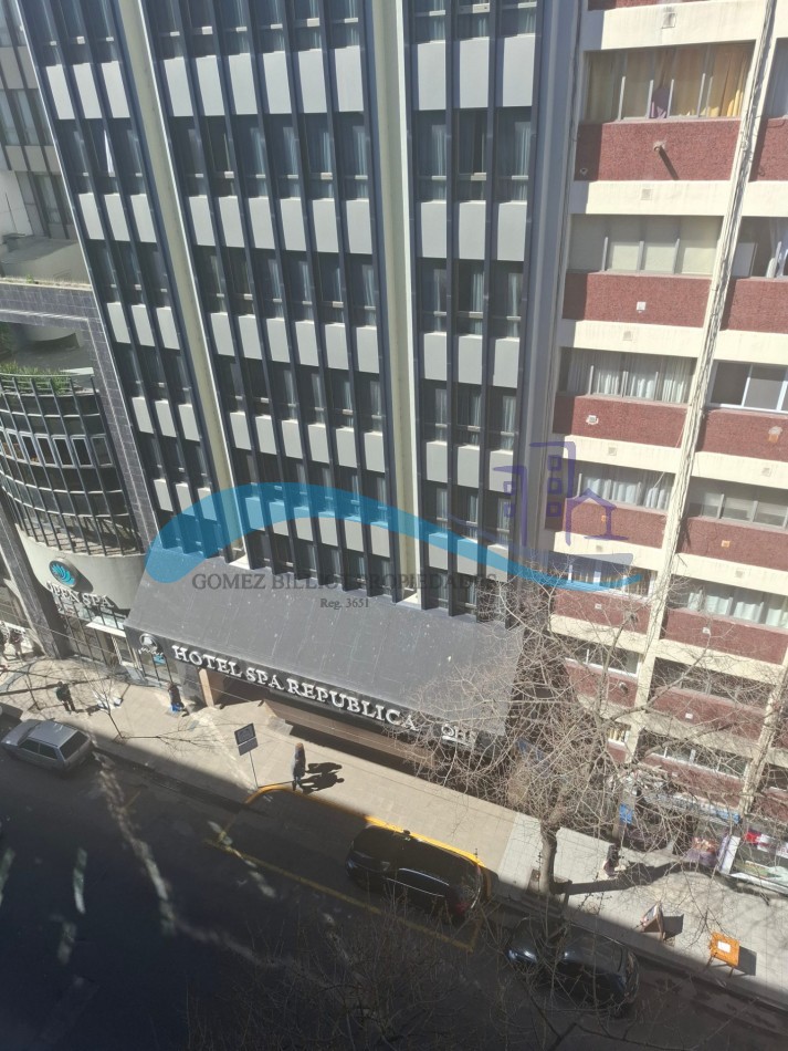 Alquiler 24 meses ambiente con balcon a la calle SIN EXPENSAS