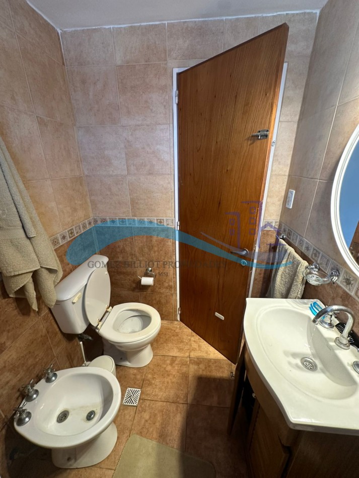 Departamento 2 ambientes al frente con 2 balcones