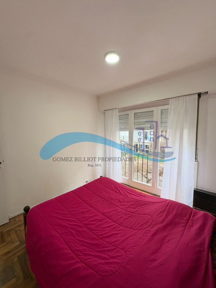 Departamento 2 ambientes con balcon a la calle