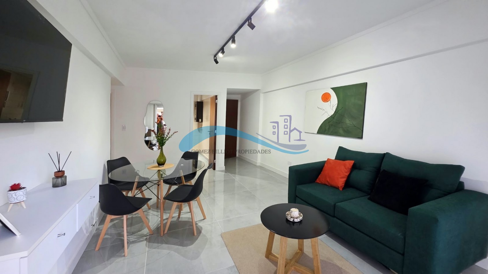 Departamento 3 Ambientes al frente con balcon Y cochera fija