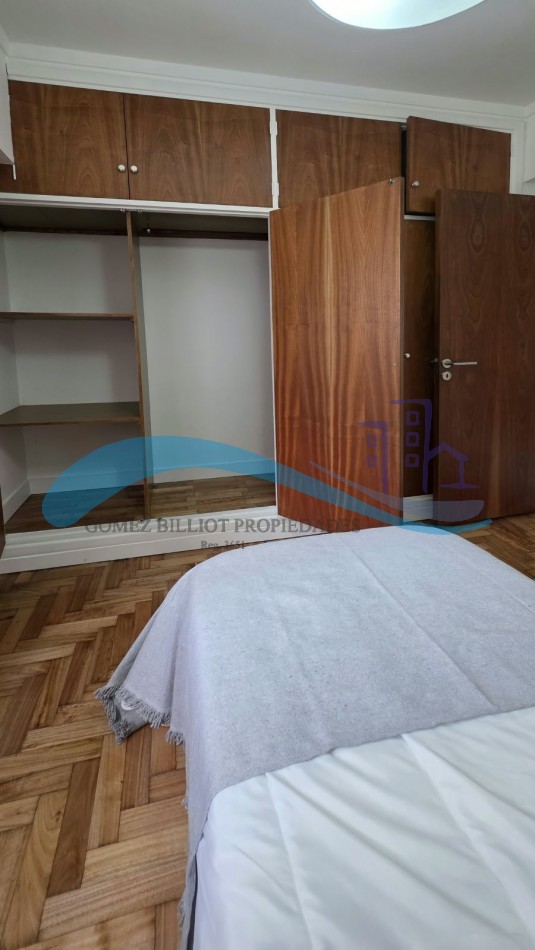 Departamento 3 Ambientes al frente con balcon Y cochera fija