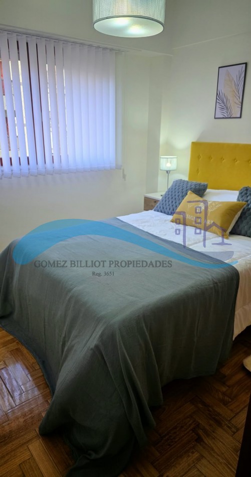 Departamento 3 Ambientes al frente con balcon Y cochera fija