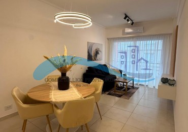 Departamento 2 ambientes C/dependencia y balcon a la calle