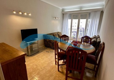 Departamento 2 ambientes con dependencia a la calle con balcon