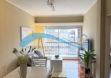 Departamento 3 ambientes lateral con balcon